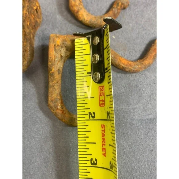 6 Antique Vintage Rustic Cast Wrought Iron Wall COAT HOOKS Hardware 3" RUSTY - Picture 6 of 11